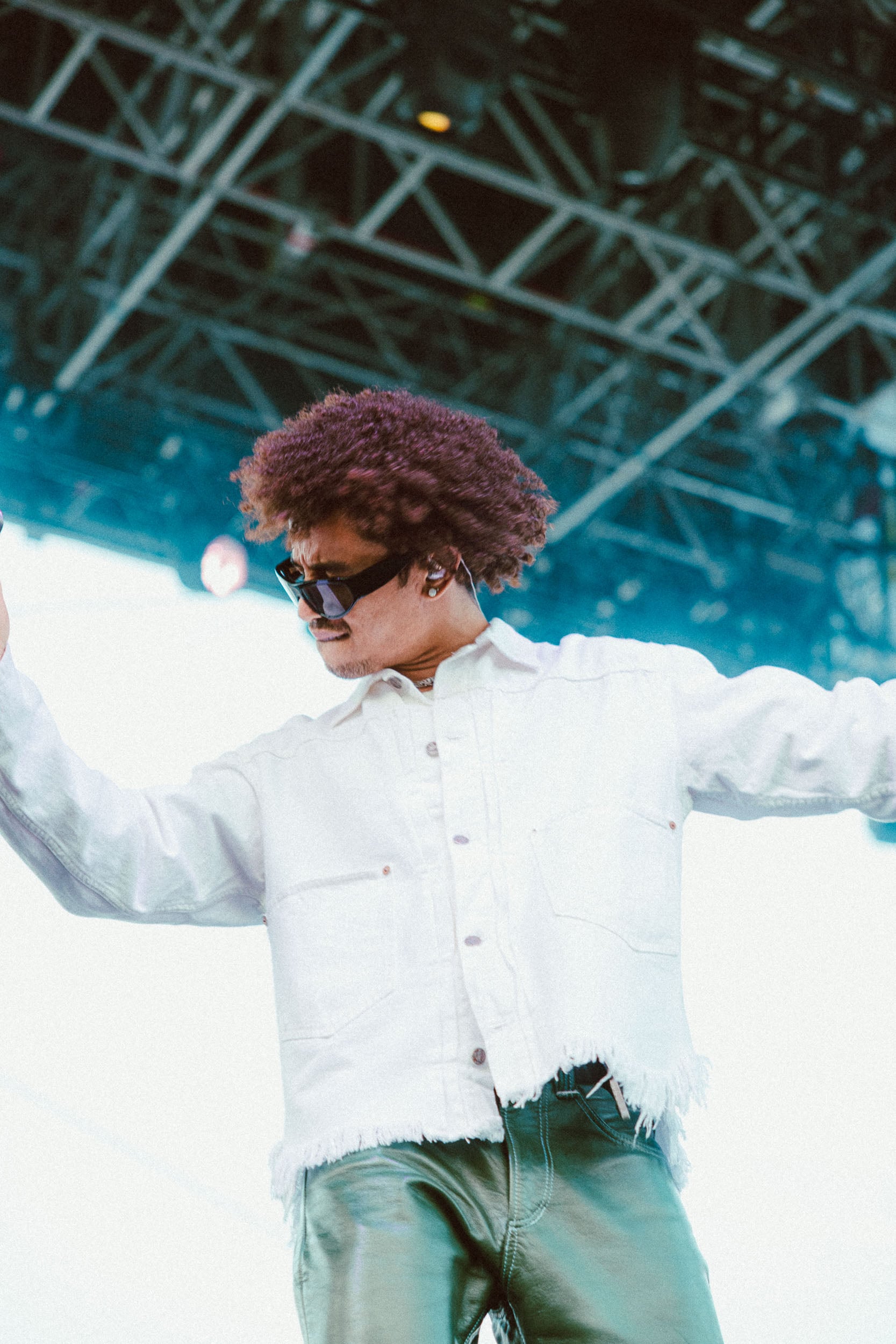 Leven Kali concert photography by Ryan Yee