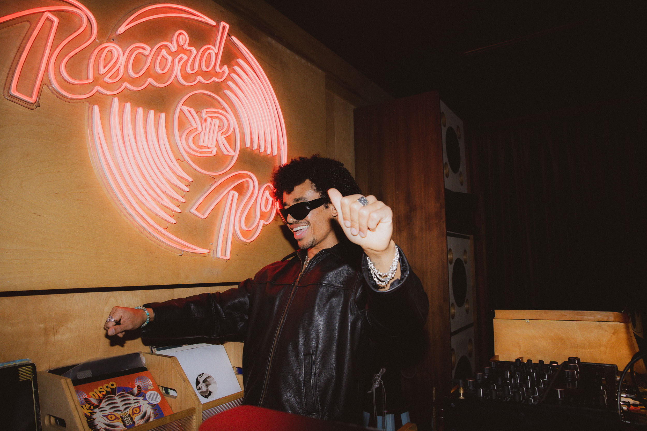 Leven Kali concert photography by Ryan Yee